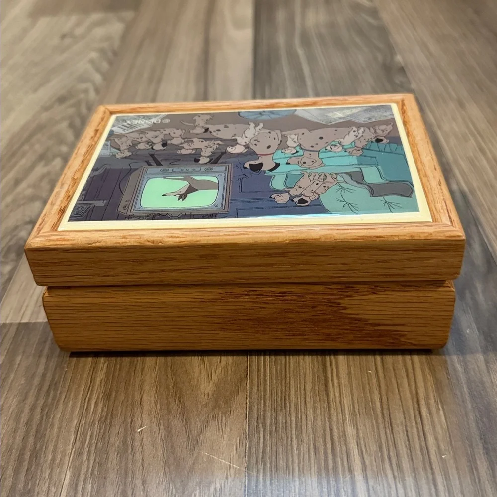 101 Dalmatians Disney Vintage Rare Tile Wood Open Trinket Treasure Jewelry Box